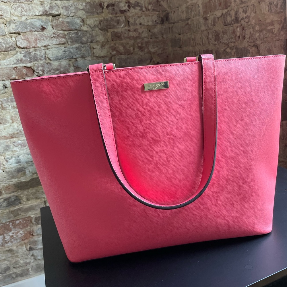 KATE SPADE Newbury Lane Jules Red Leather XL Tote WKRU2931 Gold Hardware